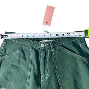 Miss Lola Woman's Green Mid Rise Wide Leg Cargo Pants Size Medium